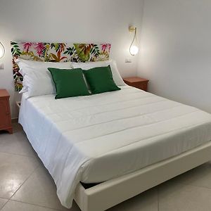 Camera con letto king size